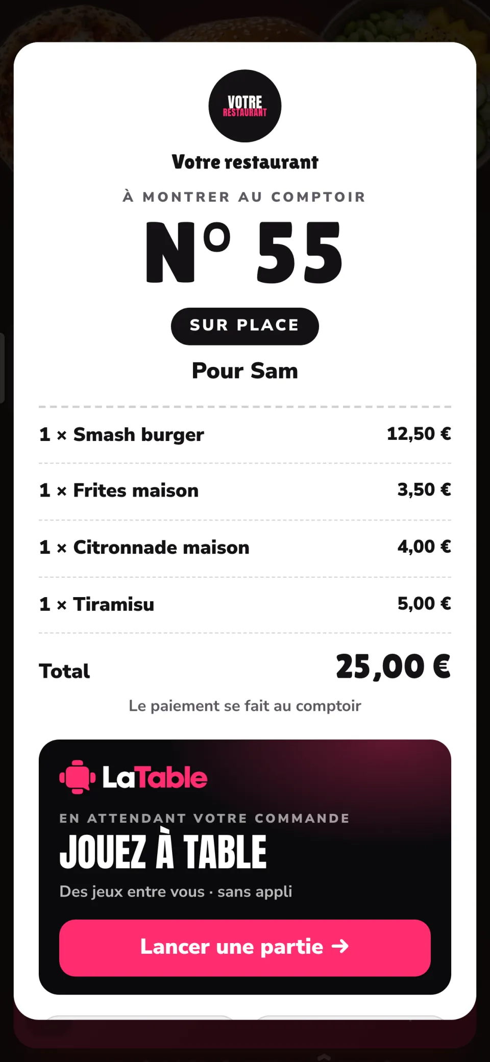 Le ticket N° 98 à montrer au comptoir · et l'invitation à jouer en attendant